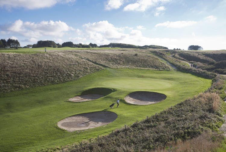 People Fill Golf Holes With Cement After Water Ban Exemption