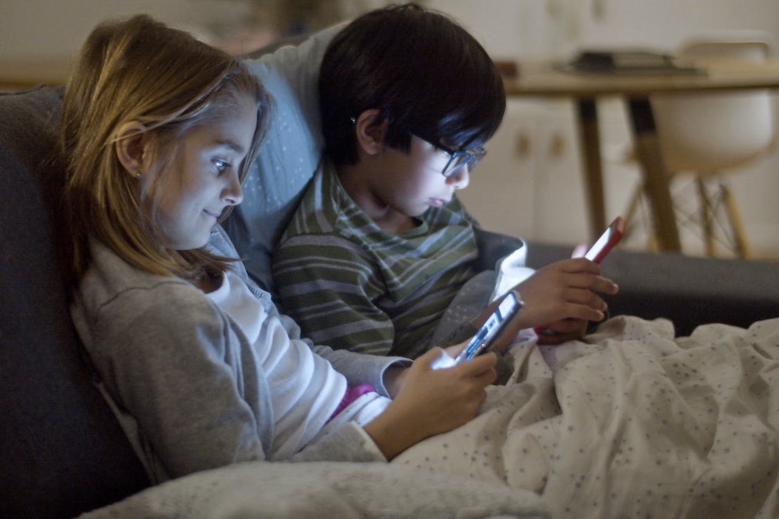 Psychologists Warn That Social Media May Harm Kids