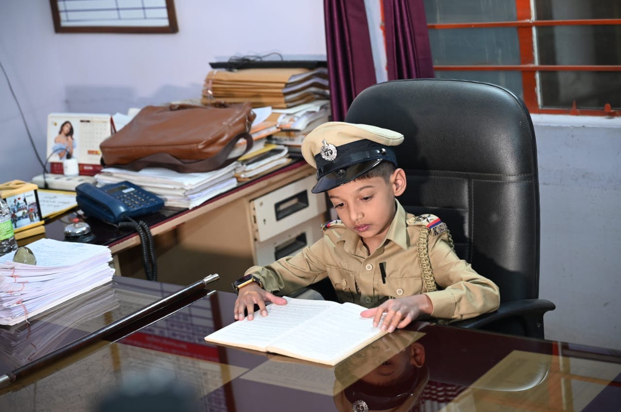 Shivamogga Police Helps a Boy Fulfil His Dream