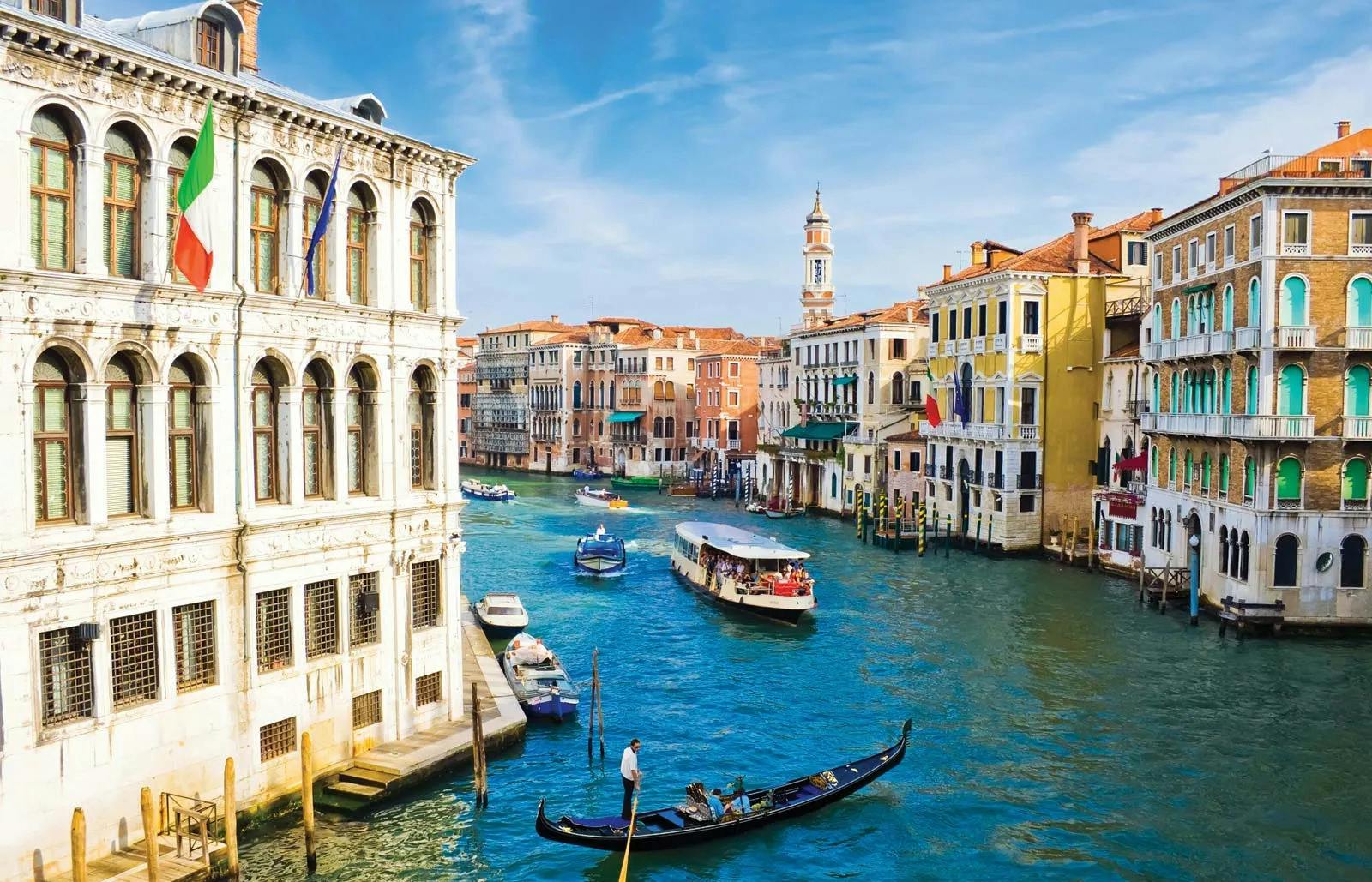 Venice To Charge Tourists An Entry Fee